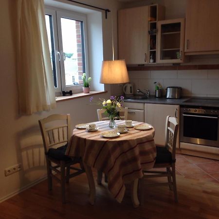 Gemuetliche, Grosszuegige Ferienwohnung Salzhausen Exteriör bild