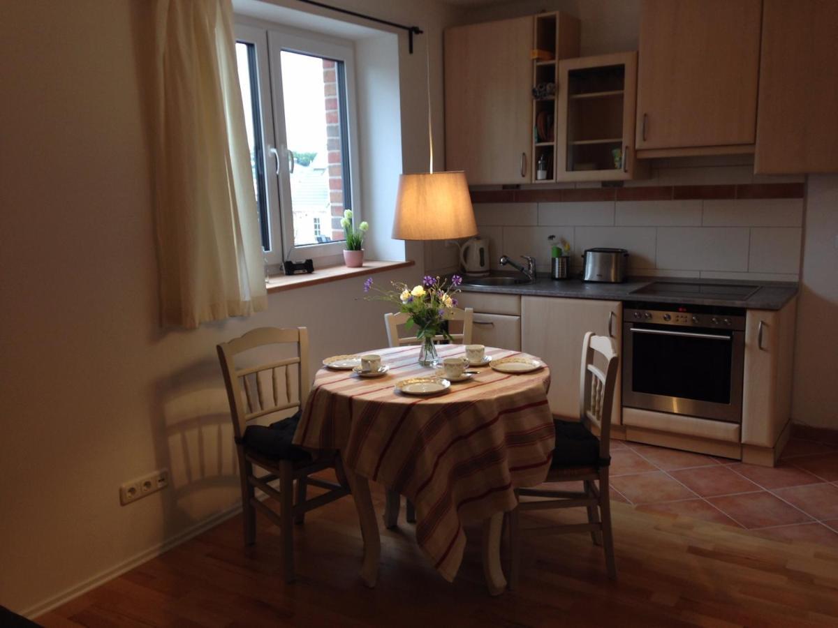 Gemuetliche, Grosszuegige Ferienwohnung Salzhausen Exteriör bild